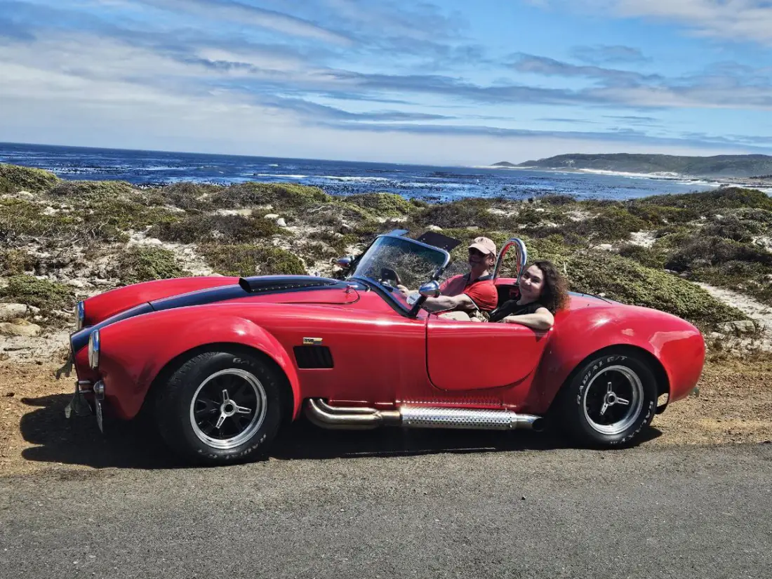 Shelby Cobra на побережье Южной Африки